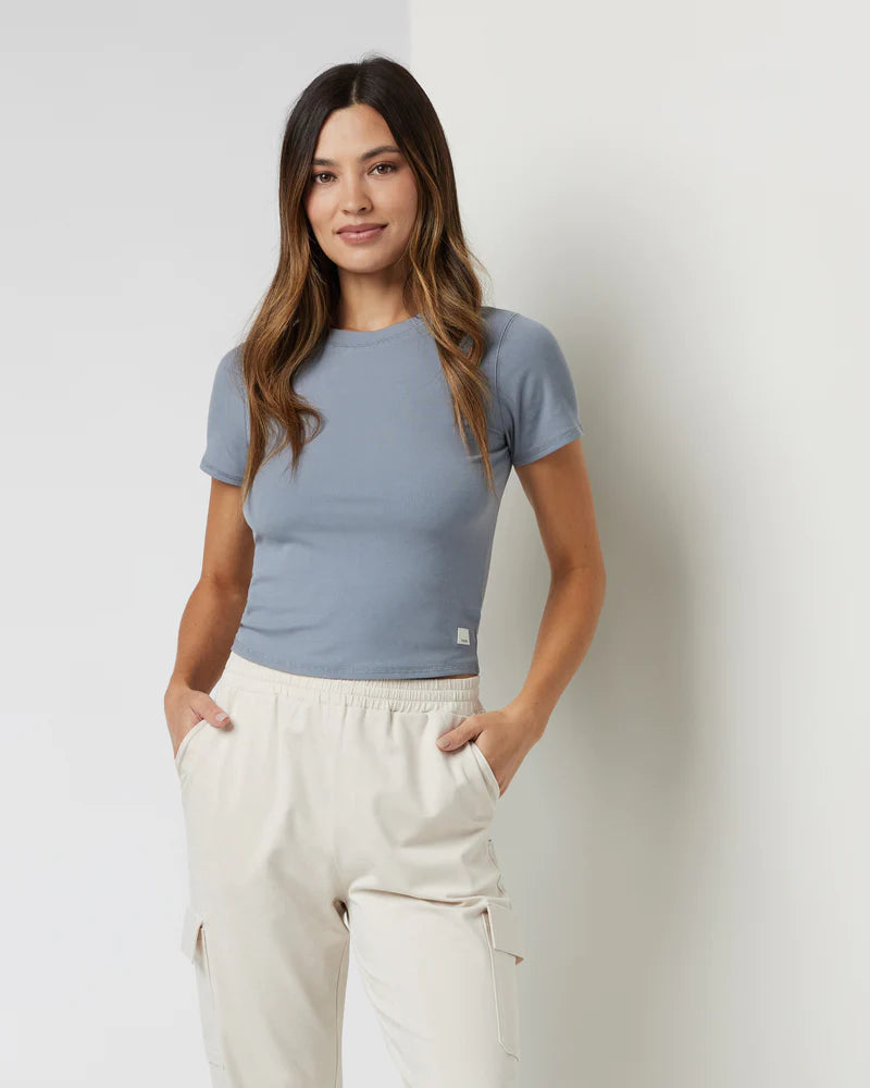 Vuori Women's Pose Fitted Tee
