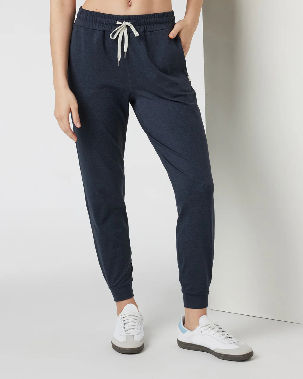 Vuori Women's Performance Jogger Long