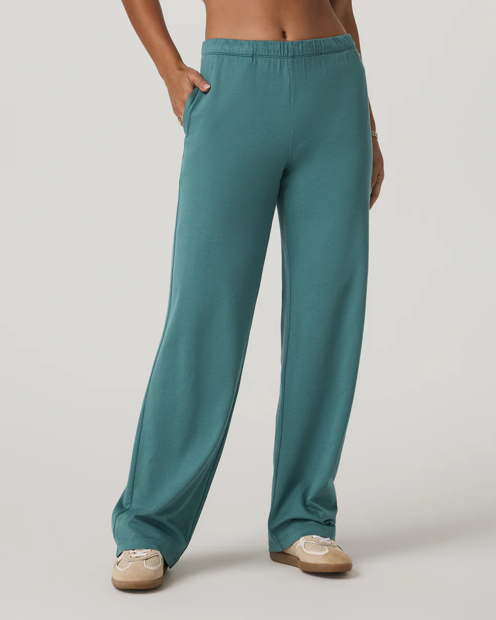 Vuori Women's Halo Modern Straight Leg Pant