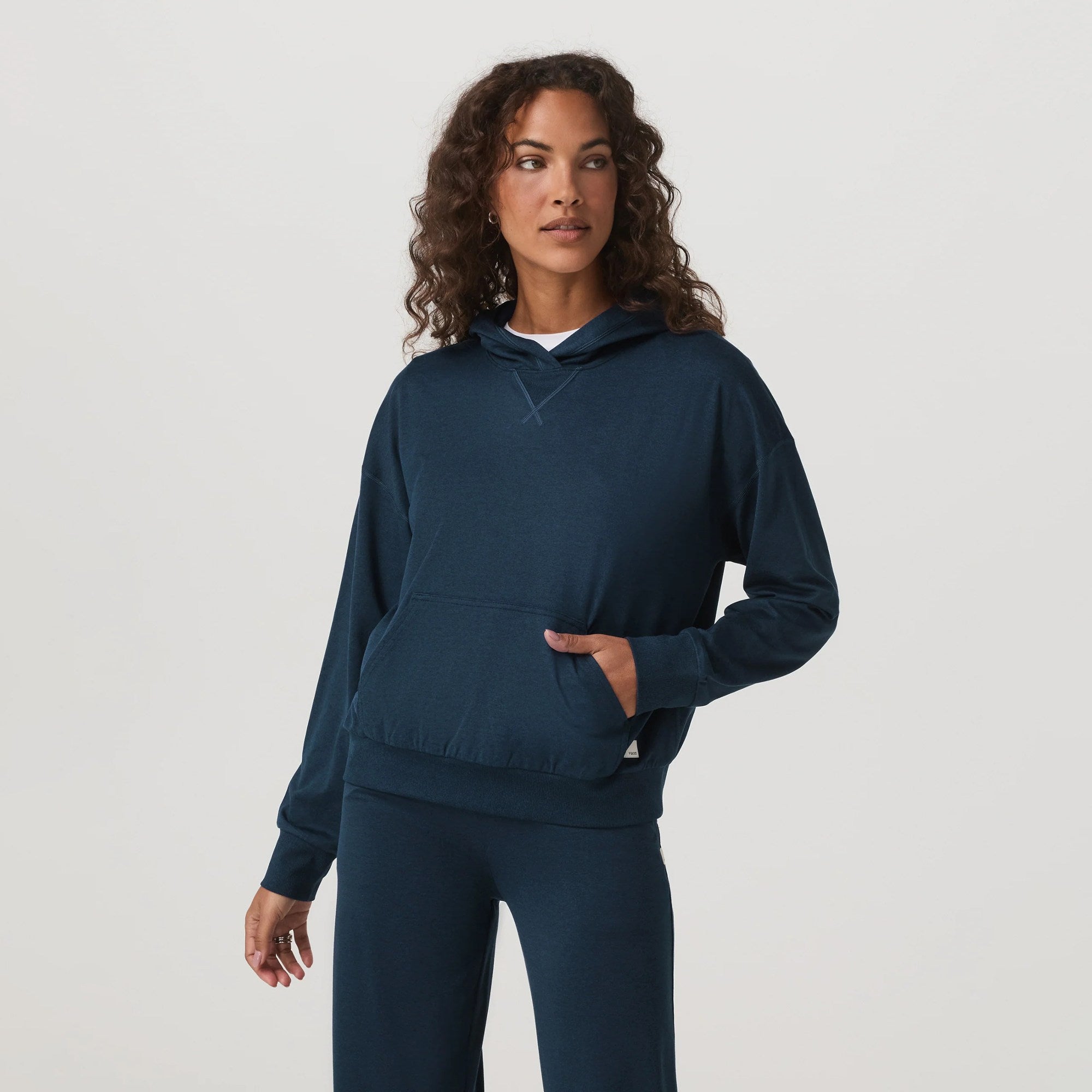 Vuori Women's Halo Modern Pullover Hoodie