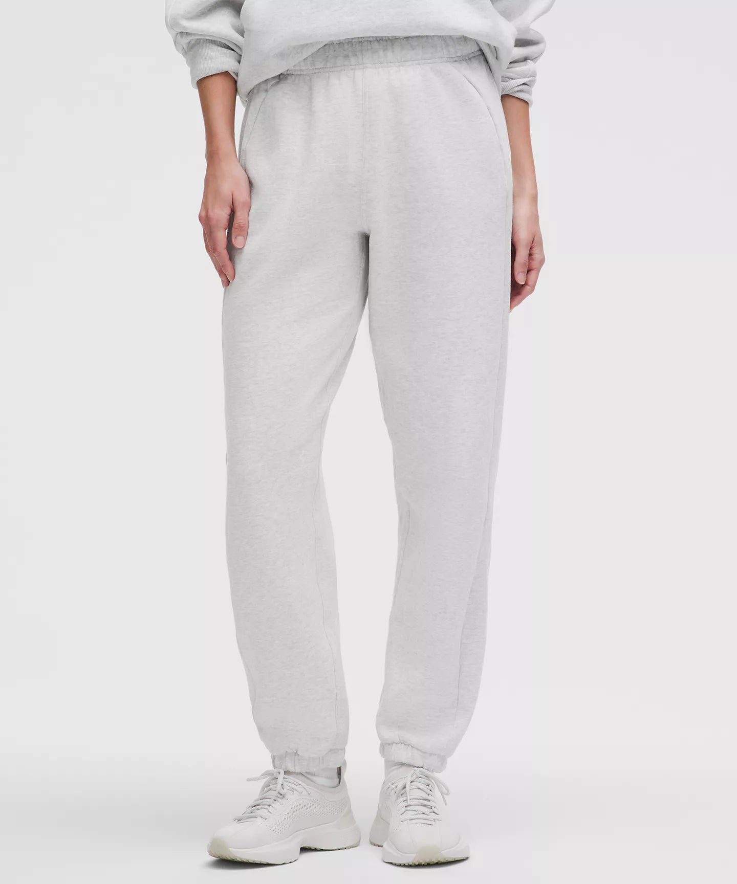 Lululemon Women's Scuba Mid-Rise Oversized Jogger